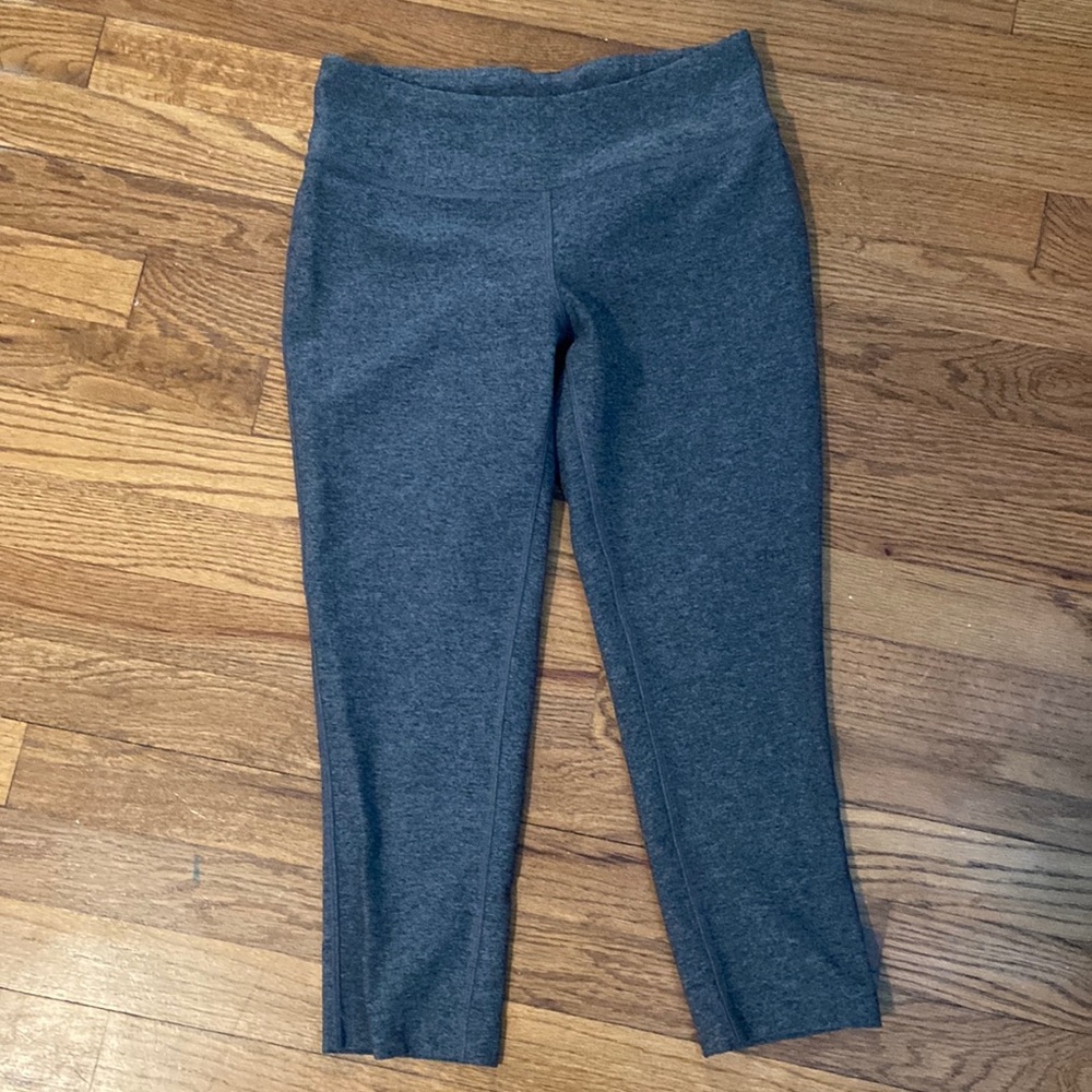 Mondetta Charcoal Gray Cropped Leggings Size: S